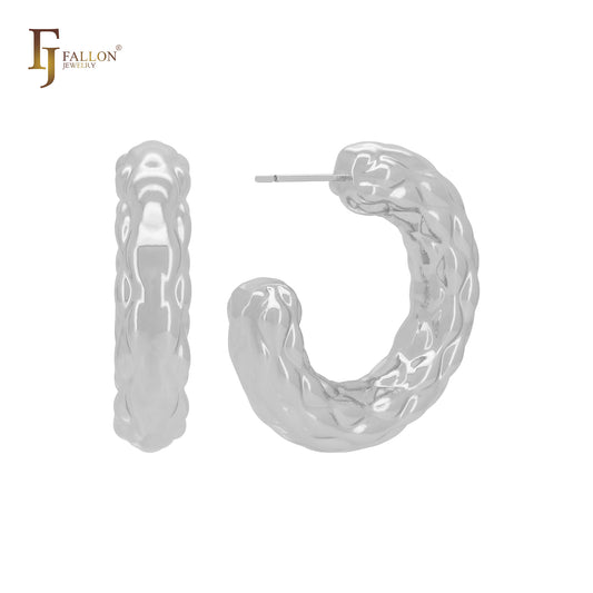 Серьги-гвоздики в форме ромба с неровной текстурой в форме буквы C из 14-каратного золота, розового золота и белого золота