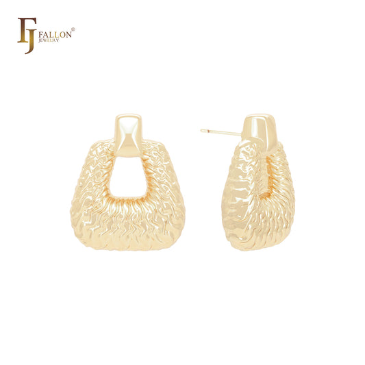 Серьги-гвоздики из золота 14 карат, розового золота, белого золота с замком и неровной текстурой в форме маятника