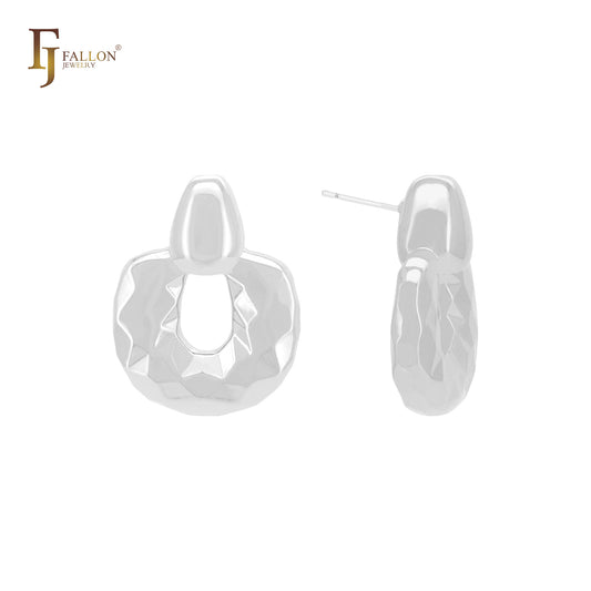 ロックと菱形のテクスチャーが施された振り子型の14Kゴールド、ローズゴールド、ホワイトゴールドのスタッドイヤリング