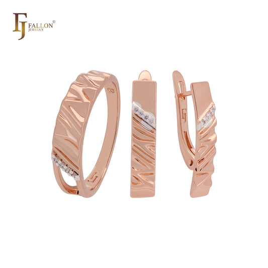 Conjunto de joyas de oro rosa de dos tonos con textura ondulada alargada y anillos