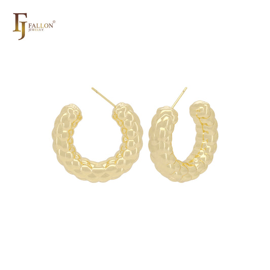 Массивные серьги-гвоздики в форме буквы C из 14-каратного золота, розового золота и белого золота с текстурой пузырьков