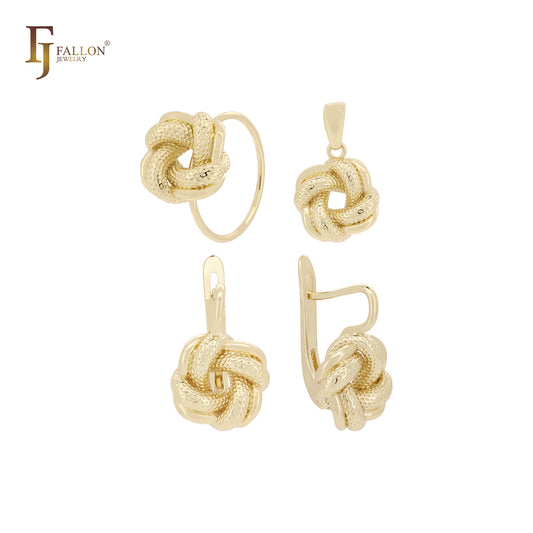 Conjunto de joyería de oro rosa con nudo de amor esencial de doble torsión con colgante y anillos