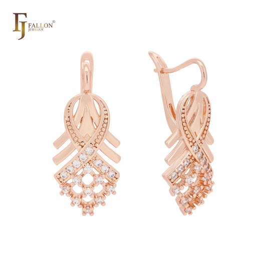 Elegantes pendientes de oro rosa de 14 quilates con circonitas blancas en racimo