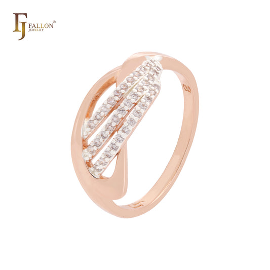 Anillos de moda de oro rosa en dos tonos con capas de triple circonita blanca entrelazadas con formas geométricas.