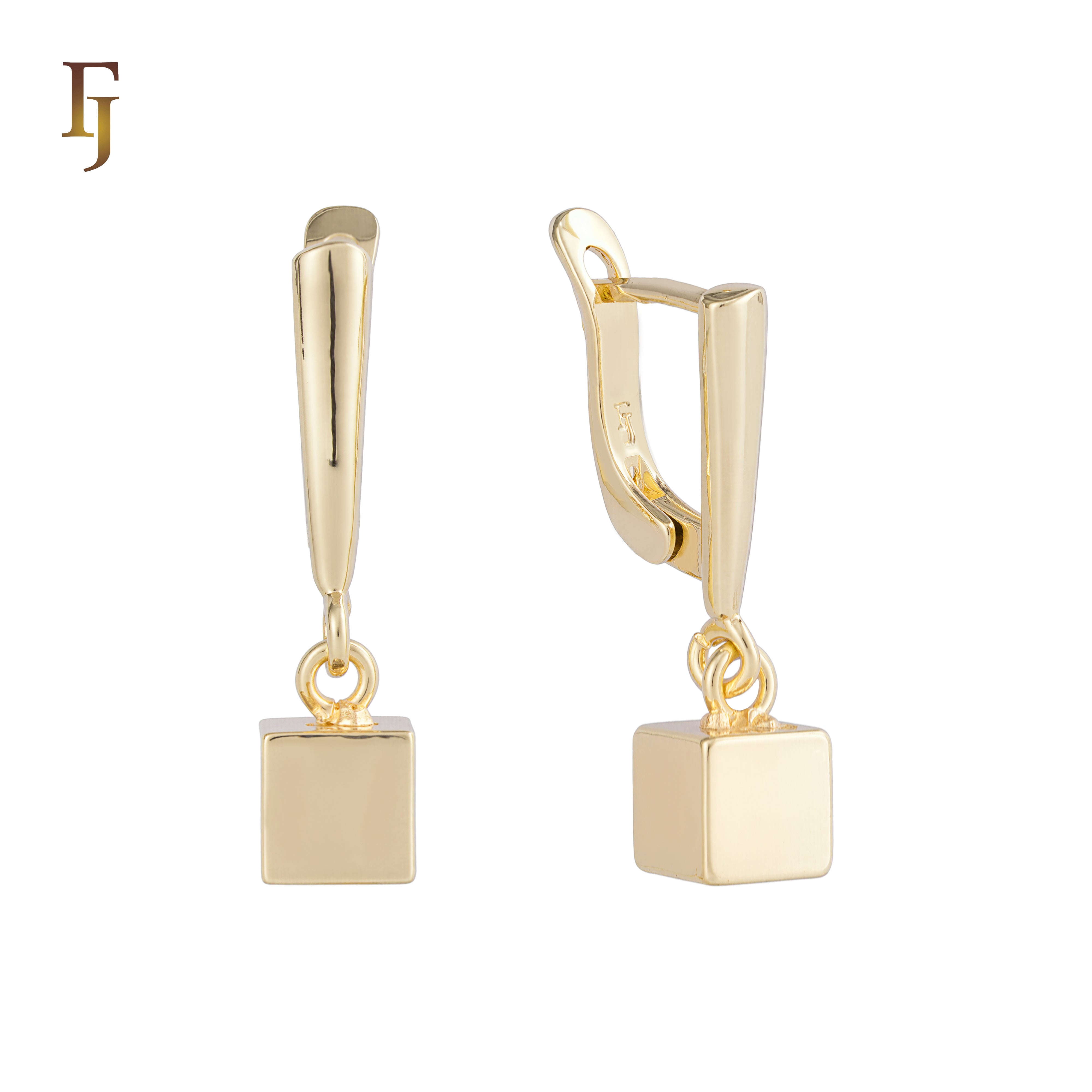 .Aretes de cubo en colores chapados en oro de 14 quilates, oro blanco y oro rosa.