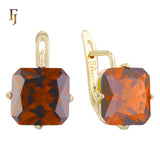 El tesoro de Ashlee: aretes de oro rosa de 14 quilates con circonitas cúbicas de colores y corte esmeralda en solitario.
