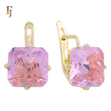 El tesoro de Ashlee: aretes de oro rosa de 14 quilates con circonitas cúbicas de colores y corte esmeralda en solitario.