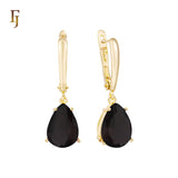 .Aretes de piedra en forma de lágrima en colores chapados en oro de 14 quilates, oro rosa y oro blanco.