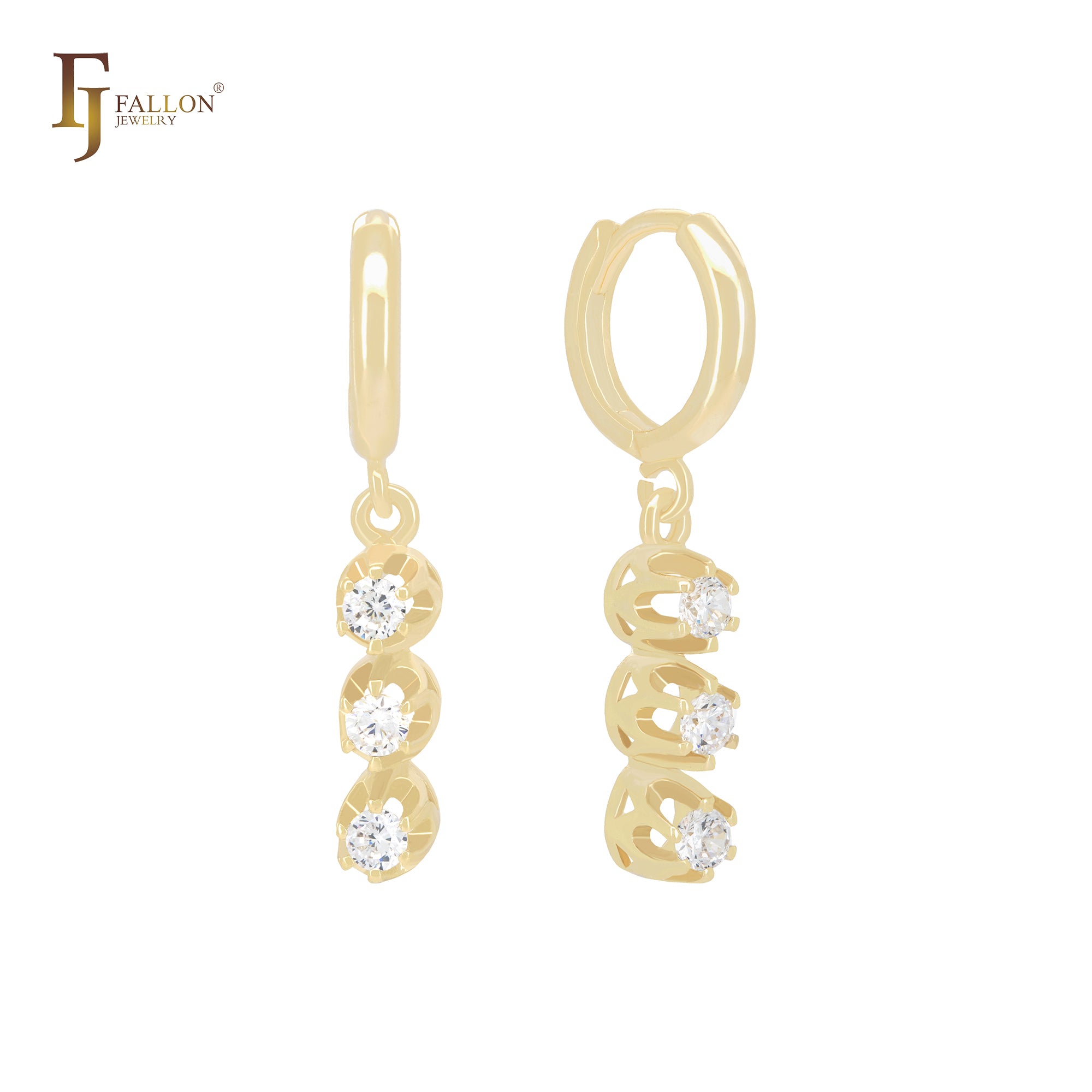 Pendientes Huggie de oro de 14 quilates con triple circonita blanca