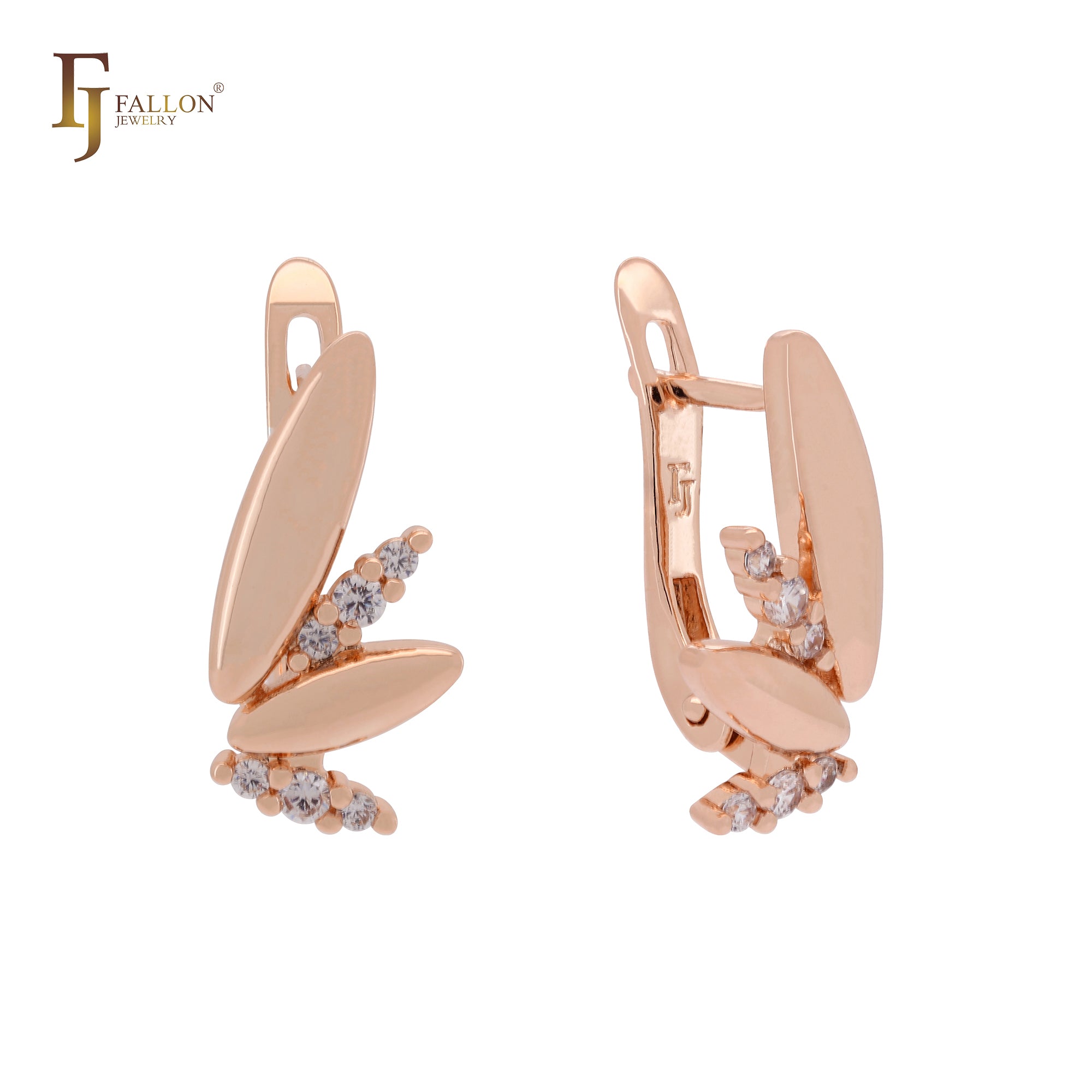 Pendientes de clip de oro rosa con circonitas blancas brillantes y forma marquesa redondeada