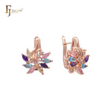 Pendientes con circonitas blancas y flores brillantes en racimo