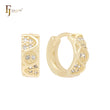 Pendientes Huggie de oro de 14 quilates con circonitas blancas onduladas