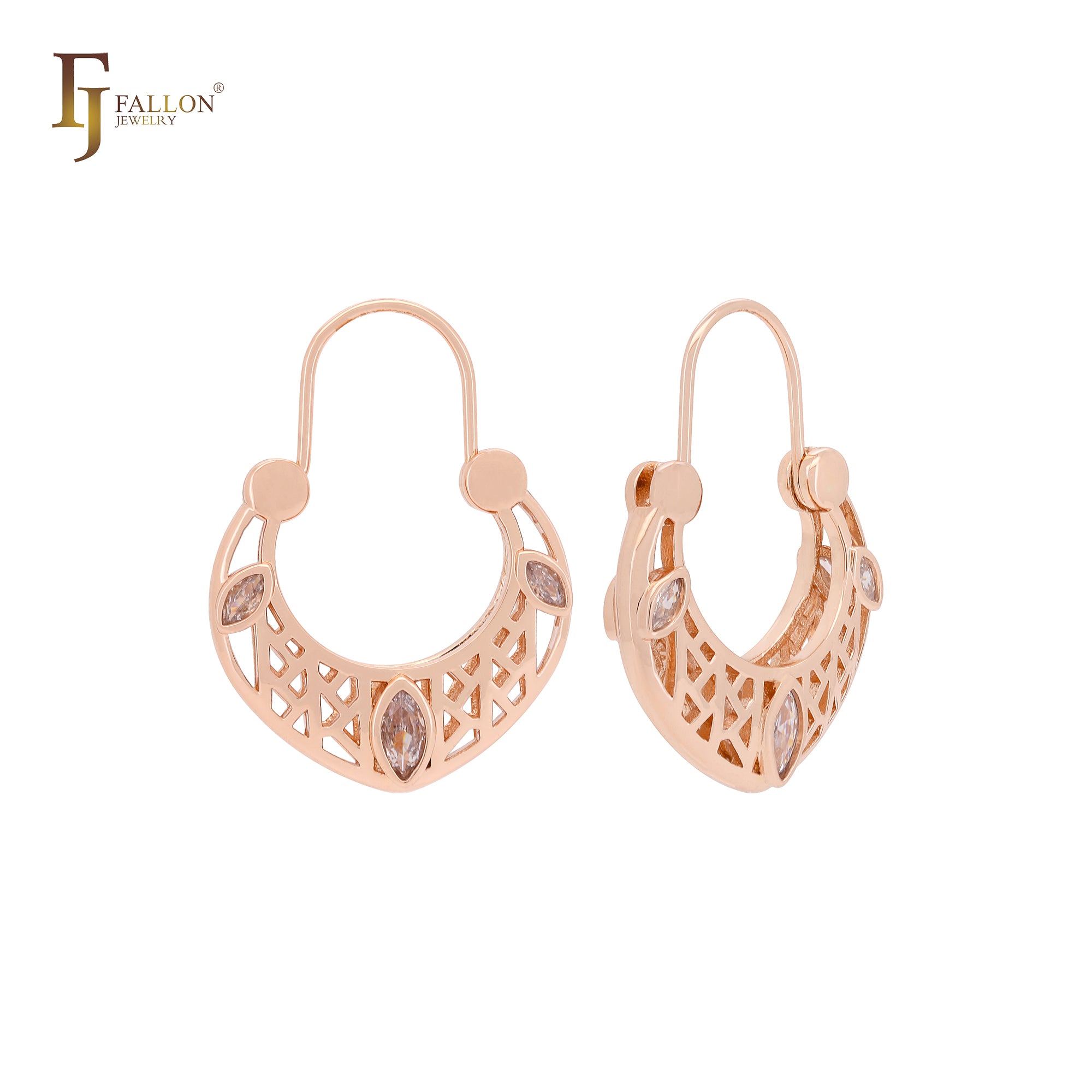 Pendientes de gancho de alambre de oro rosa con circonitas blancas y marquesa de filigrana.