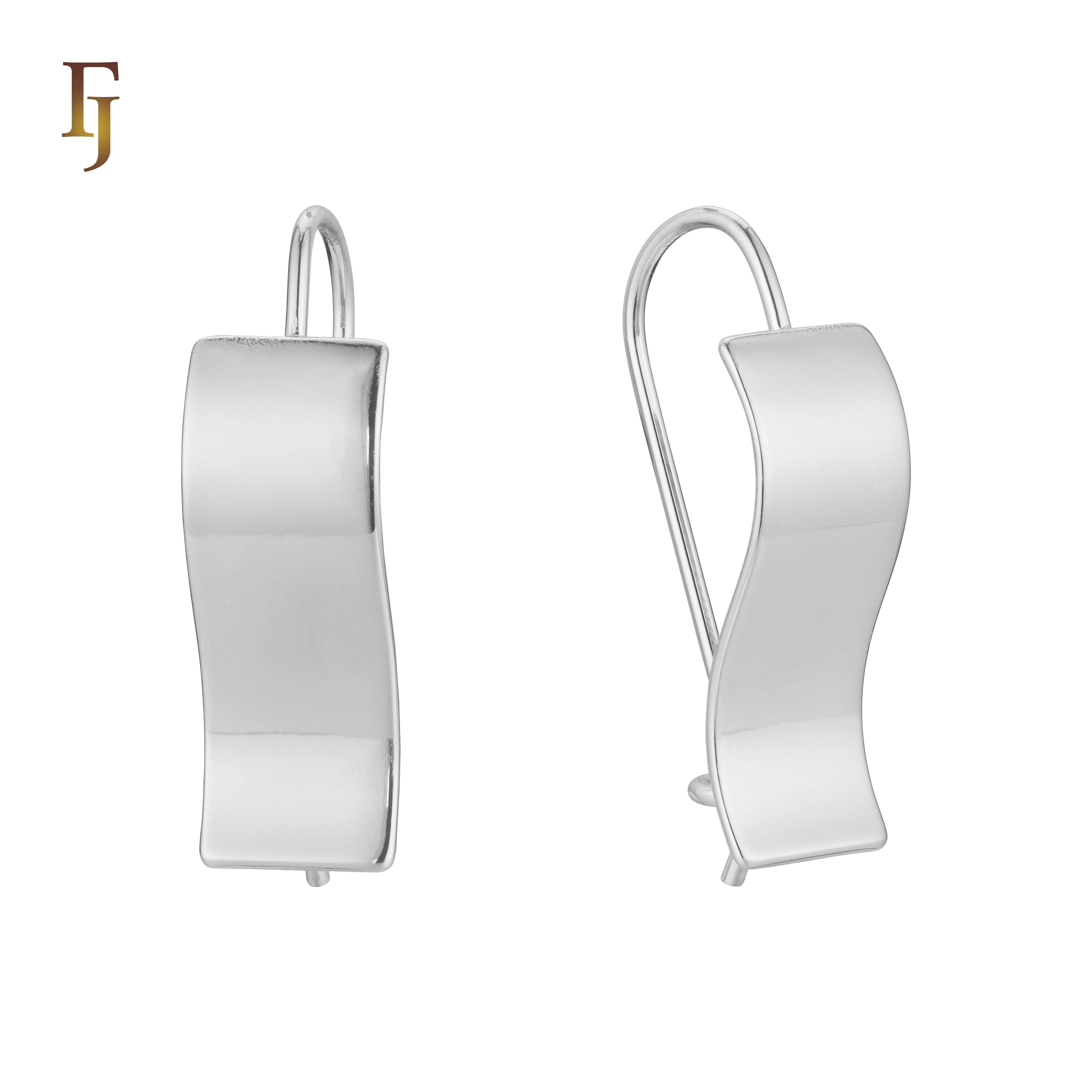Pendientes de gancho de alambre en Oro 14K, colores de baño de oro rosa.
