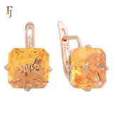 El tesoro de Ashlee: aretes de oro rosa de 14 quilates con circonitas cúbicas de colores y corte esmeralda en solitario.