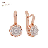 Pendientes de clip en oro rosa de dos tonos con forma de flor octogonal de ocho pétalos y circonitas blancas.