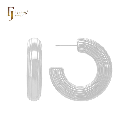 Pendientes de aro en forma de C con forma de tubo redondeado brillante y flujos paralelos en oro de 14 quilates, oro rosa y oro blanco.