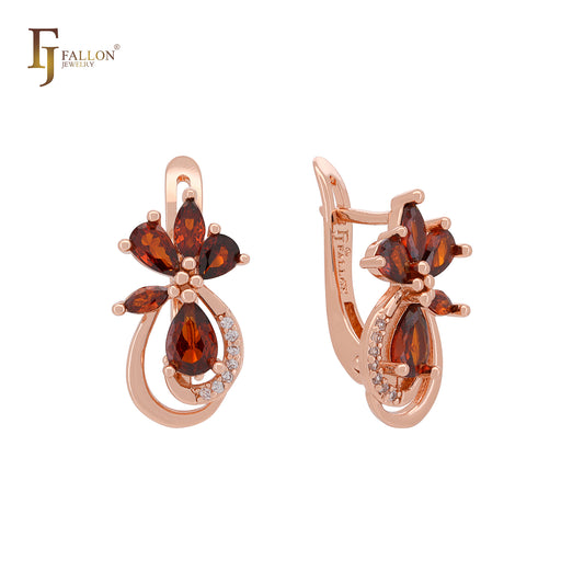 Pendientes de clip de oro rosa con flor en flor y circonitas rojas en racimo