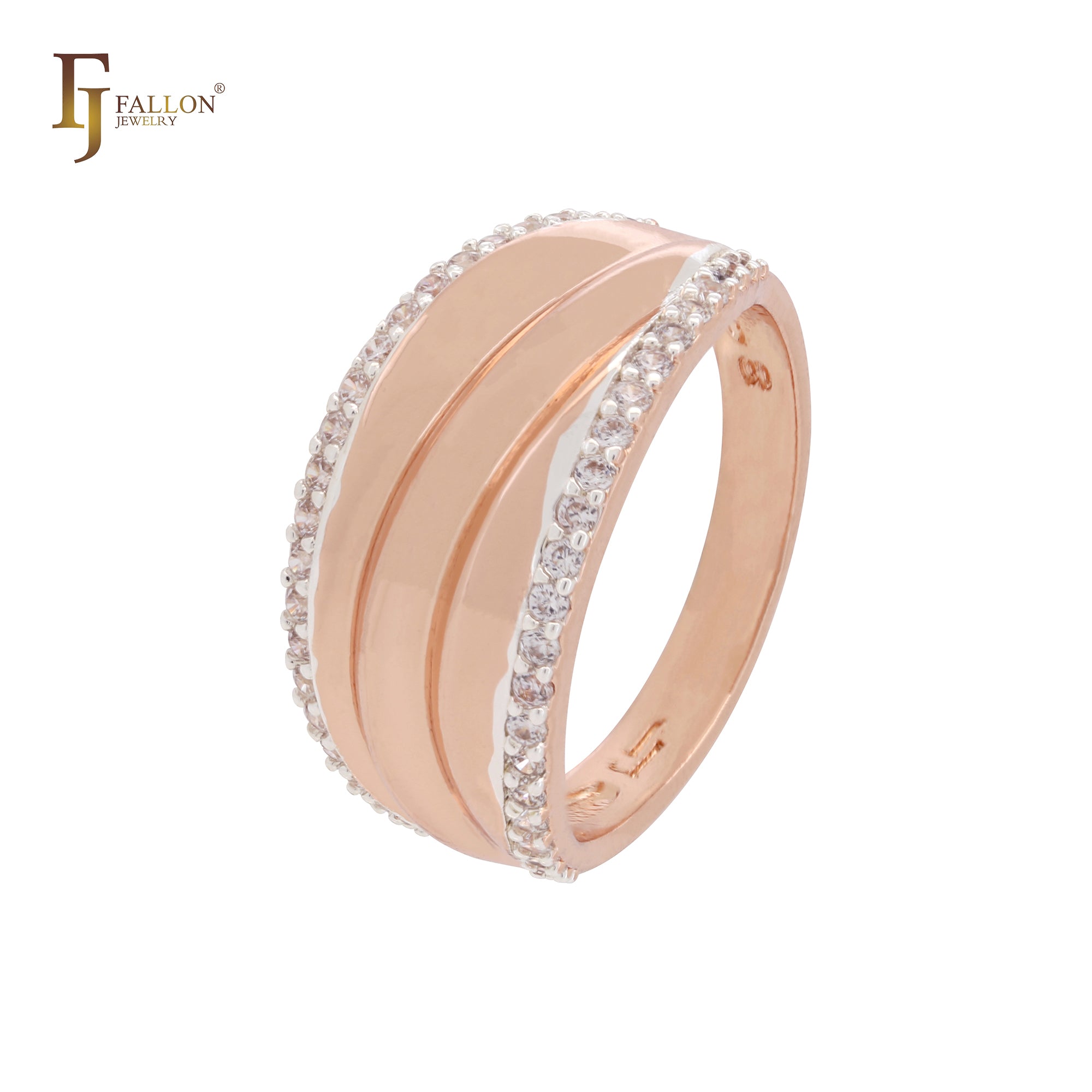 Anillos de moda de dos tonos en oro rosa con bandas anchas y circonitas blancas pavimentadas en los laterales.