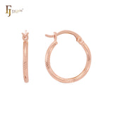 Aros de oro rosa de 14 quilates con textura de serpiente brillante
