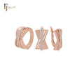 Conjunto de joyas de oro rosa de dos tonos con anillos y corte geométrico superpuesto de circonitas blancas