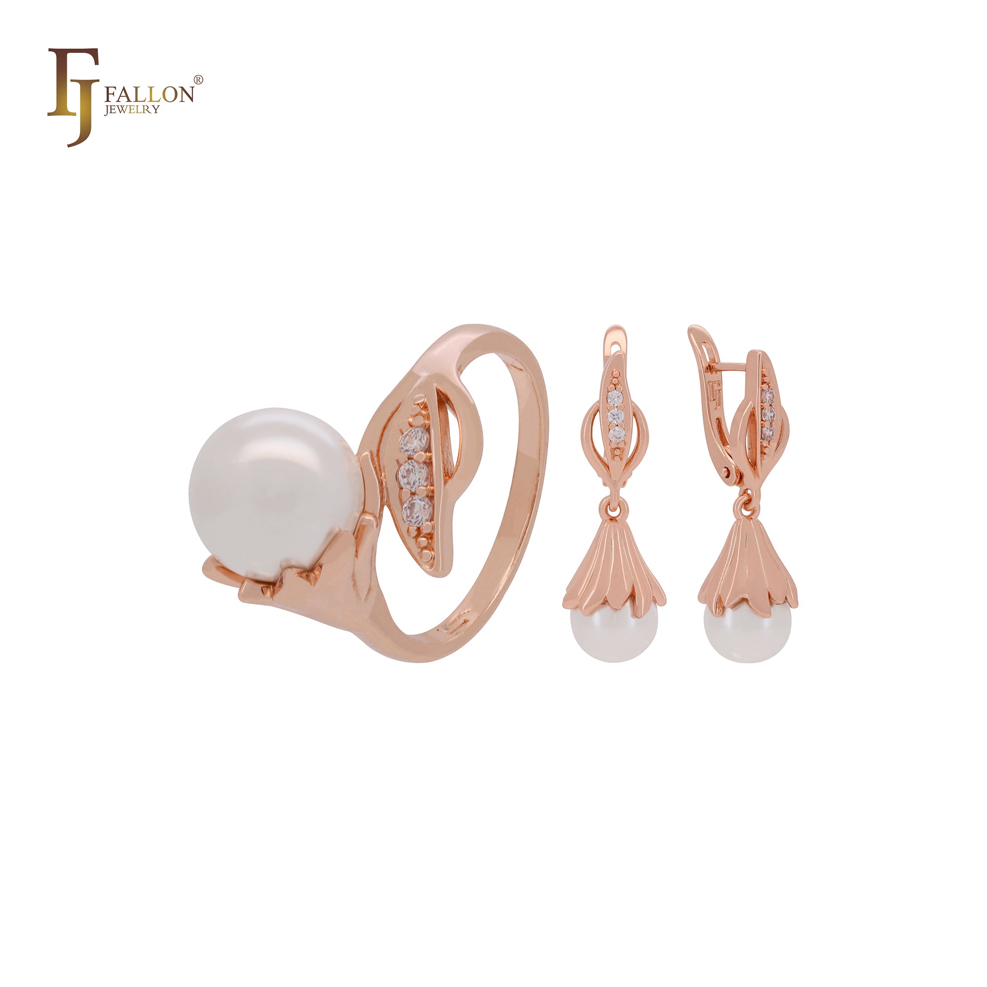 Conjunto de joyas de oro rosa con perla y circonitas blancas y anillos