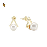 Truangular solitaire pearl 14K Stud Earrings
