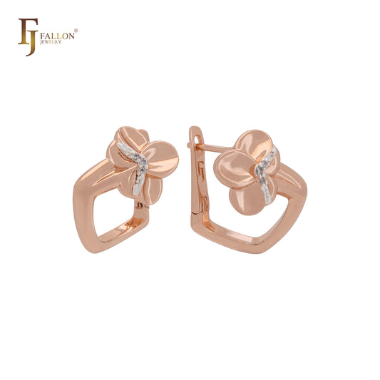 Pendientes de clip en oro rosa de dos tonos con brazos geométricos de flor de trébol y circonitas blancas.