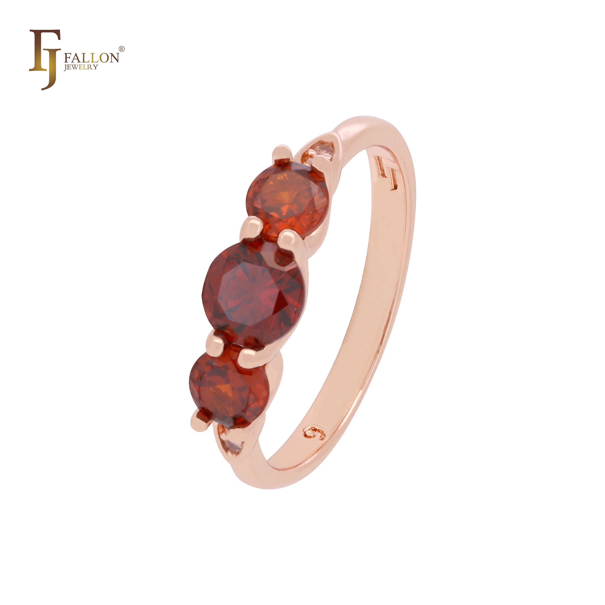 Anillos de compromiso compactos de oro rosa con circonitas rojas escarlatas triples redondeadas