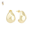 Cured Irregular shaped 14K Gold Stud Earrings
