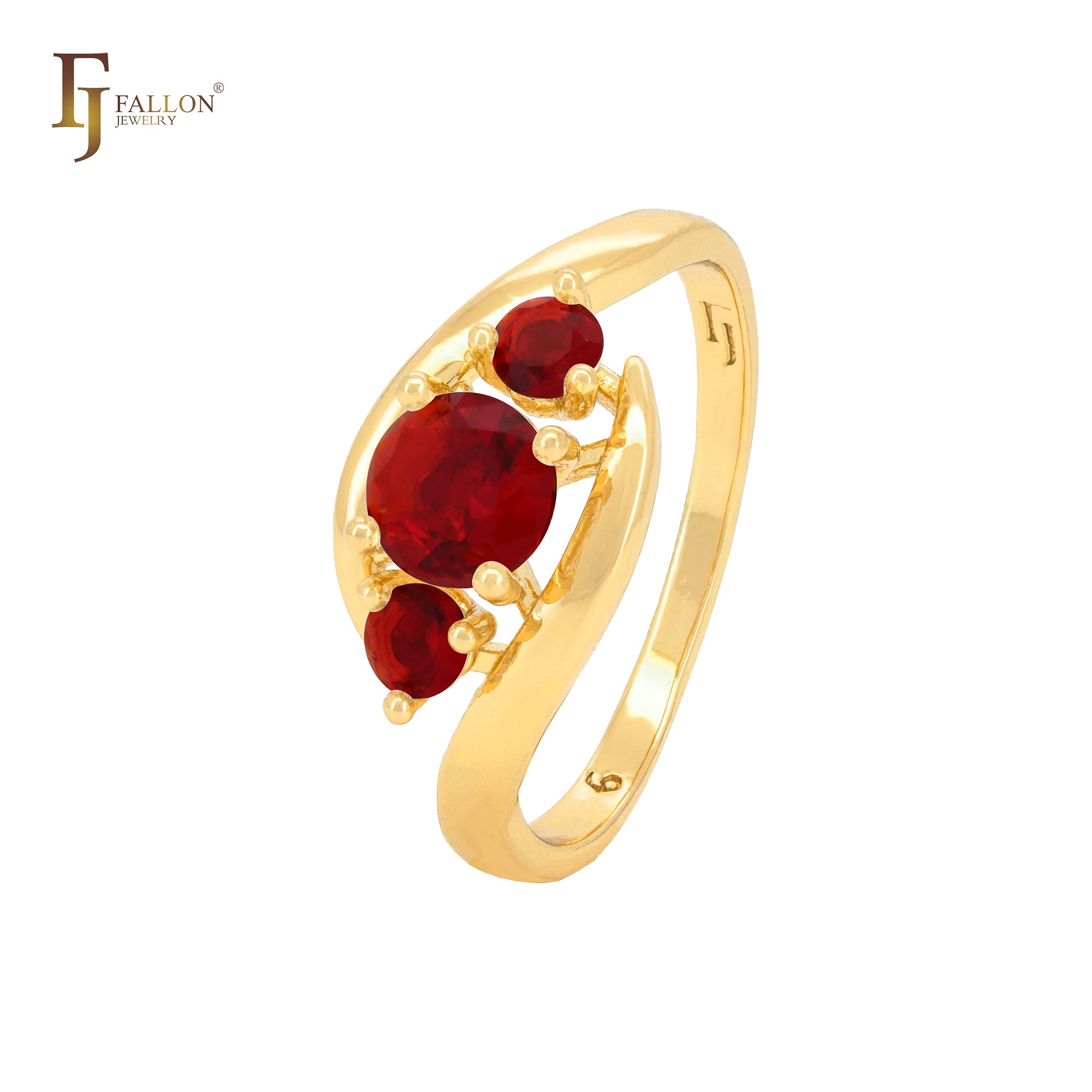 Elegantes anillos de moda en oro rosa con triple circonita blanca y garras