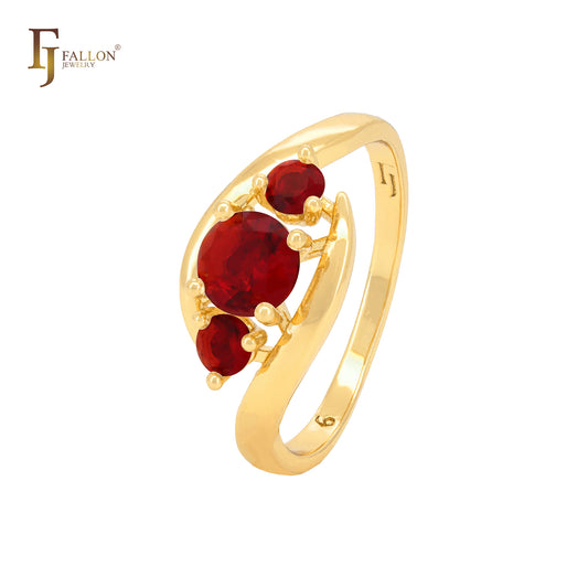 Elegantes anillos de moda en oro rosa con triple circonita blanca y garras