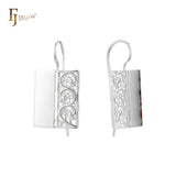 Pendientes de gancho de alambre en Oro 14K, colores de baño de oro rosa.