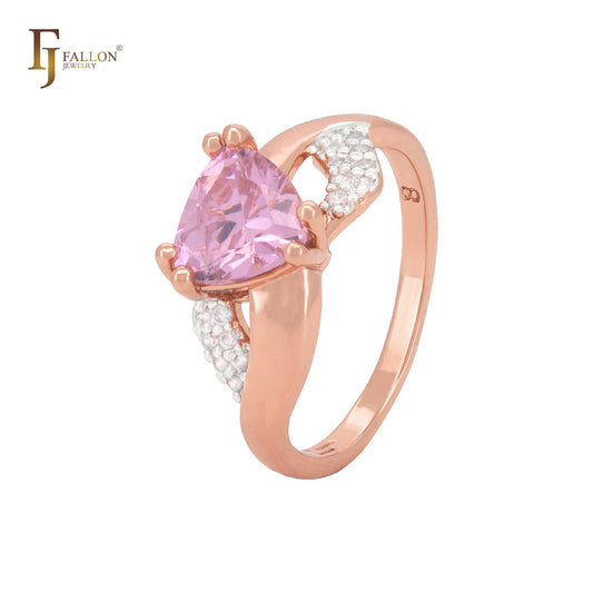 Anillo de moda en oro rosa con solitario triangular de circonitas cúbicas blancas y circonitas cúbicas.