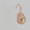 Pendientes de cuentas de flores con gancho de alambre de linterna de oro rosa
