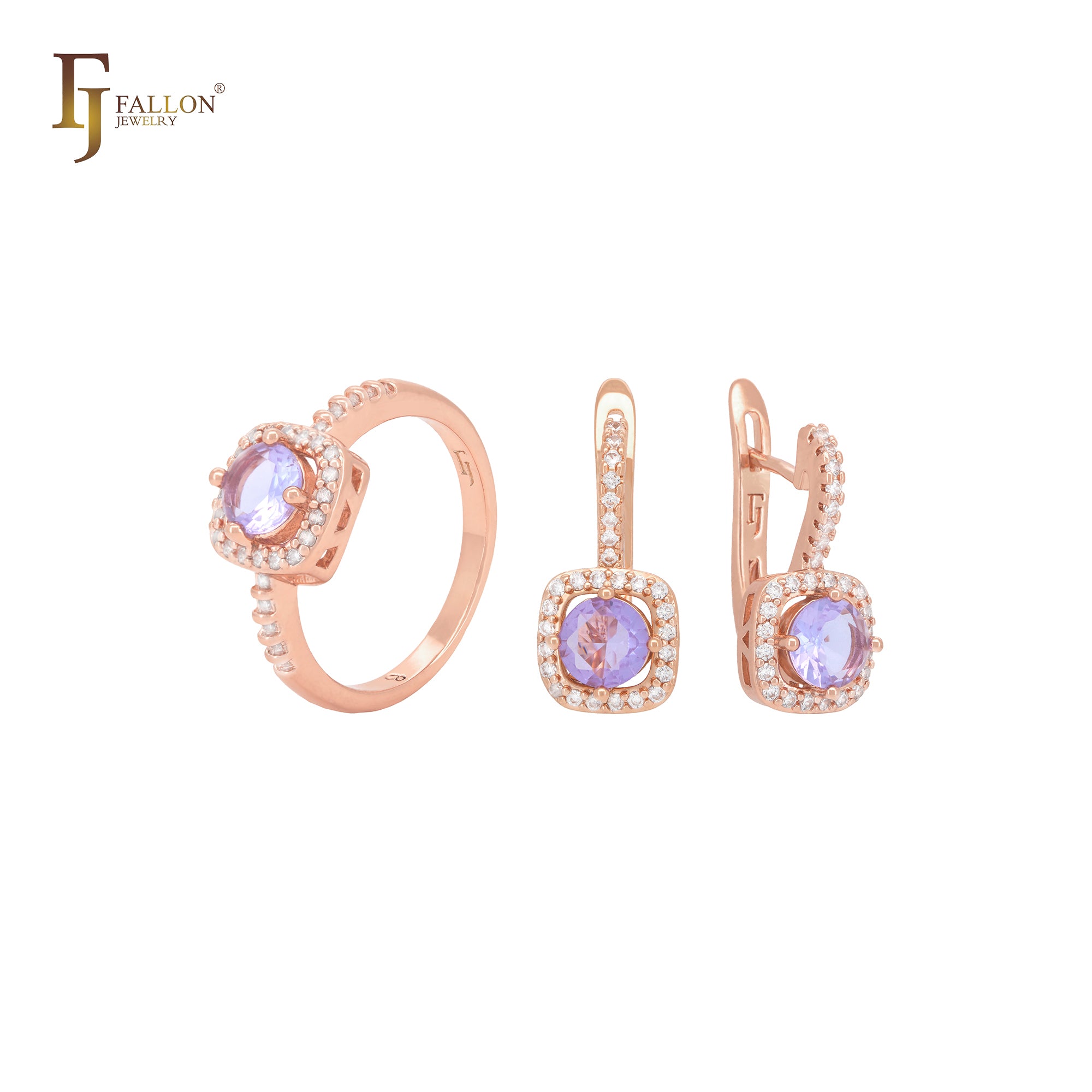 Conjunto de joyas de oro rosa con anillos y bandas pavimentadas de circonitas blancas y circonitas moradas redondas.