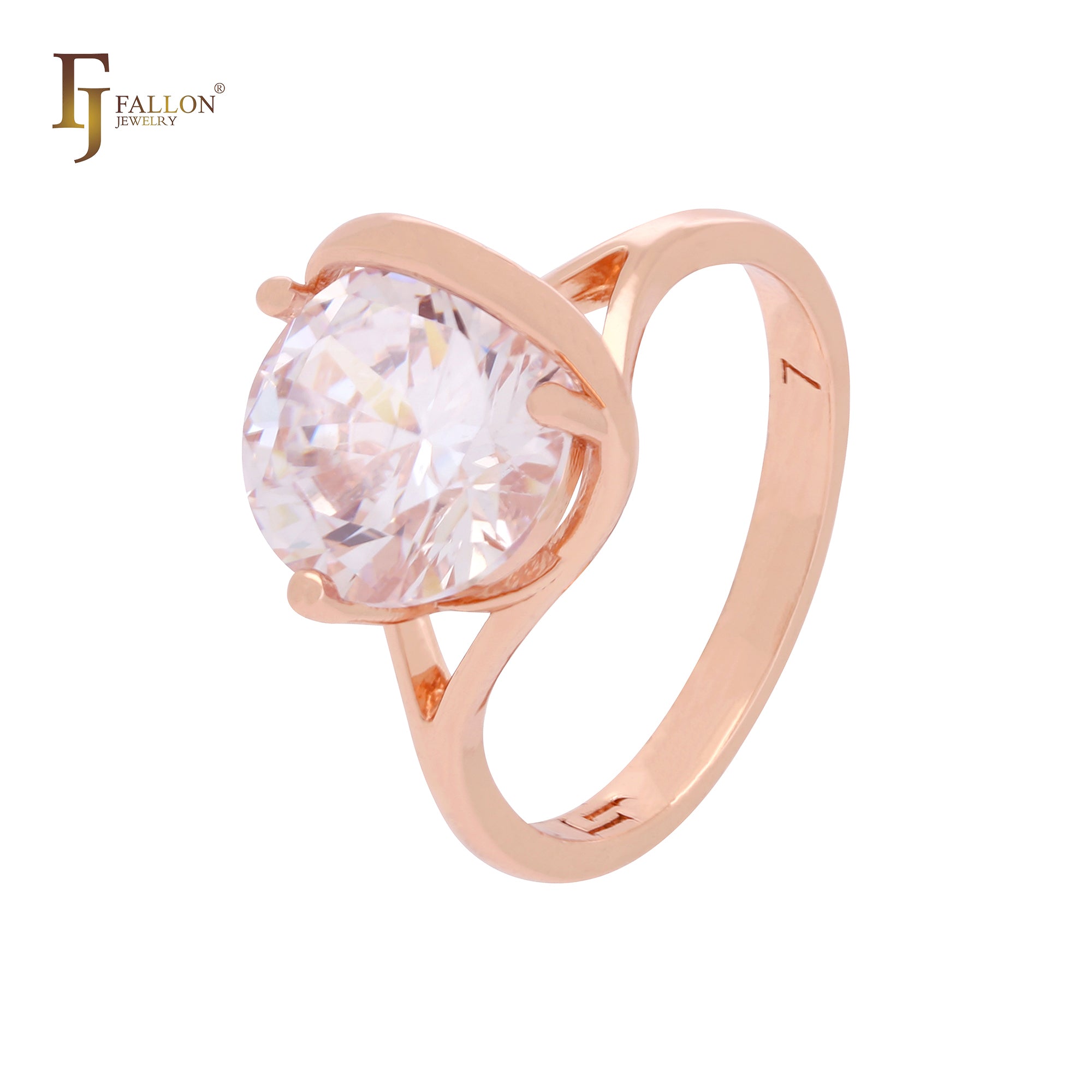 Elegante anillo de compromiso de oro rosa con circonita blanca y solitario con garras
