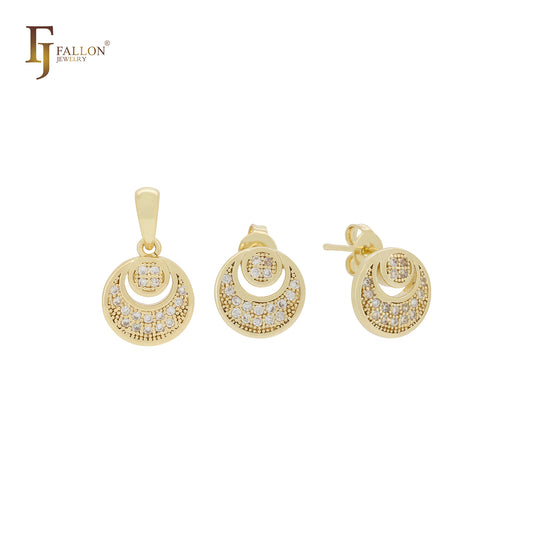 Pequeño conjunto de joyas de oro de 14 quilates con colgante y pendientes de botón en forma de luna redondeada con circonitas blancas.