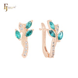 Pendientes de clip de oro rosa con circonitas cúbicas de colores que brotan de la flor