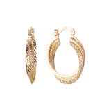 Brincos de argola em ouro 14K com textura de três fileiras