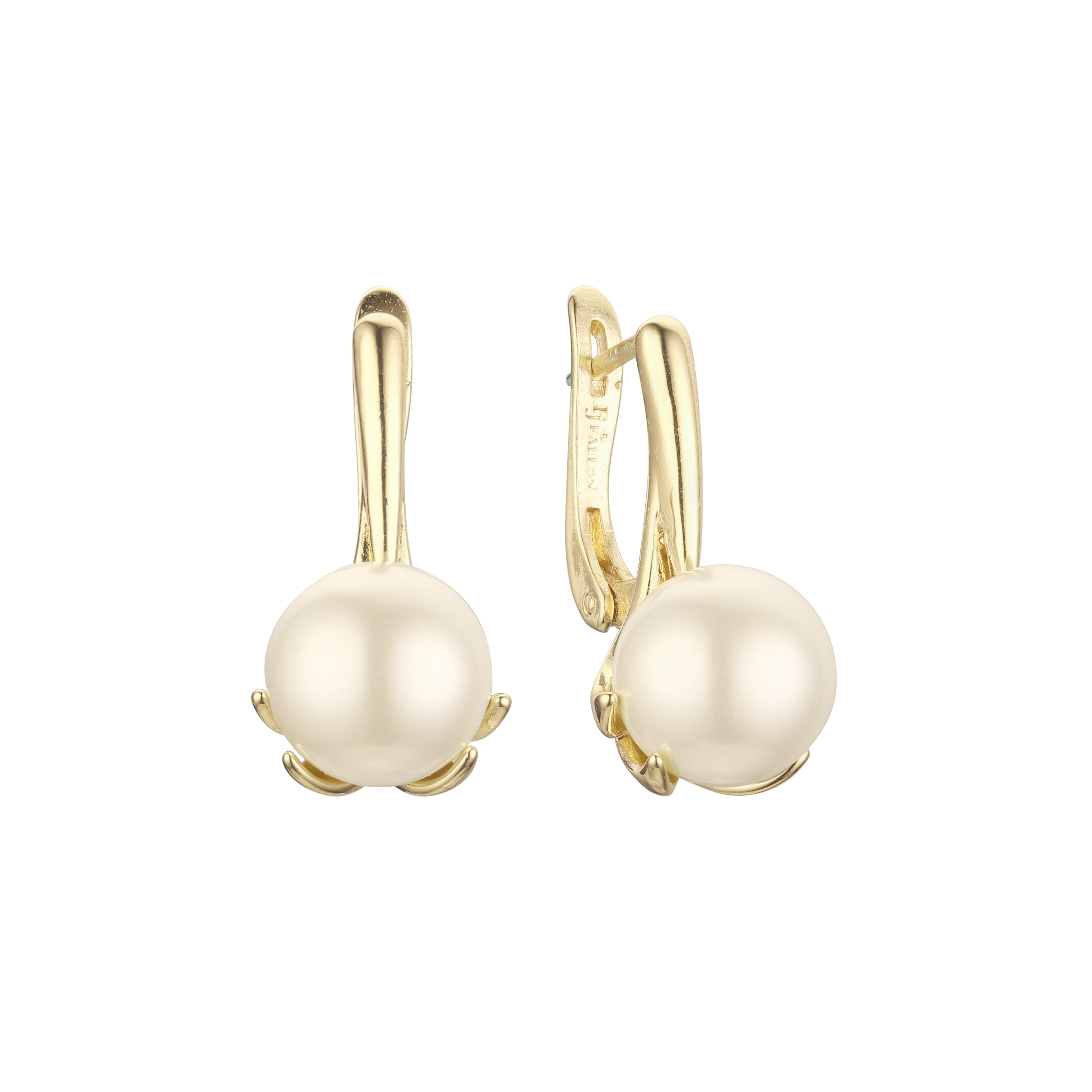 .Pearl earrings in 14K Gold, White Gold, Rose Gold plating colors