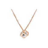 Collar con colgante solitario de circonita blanca en oro rosa