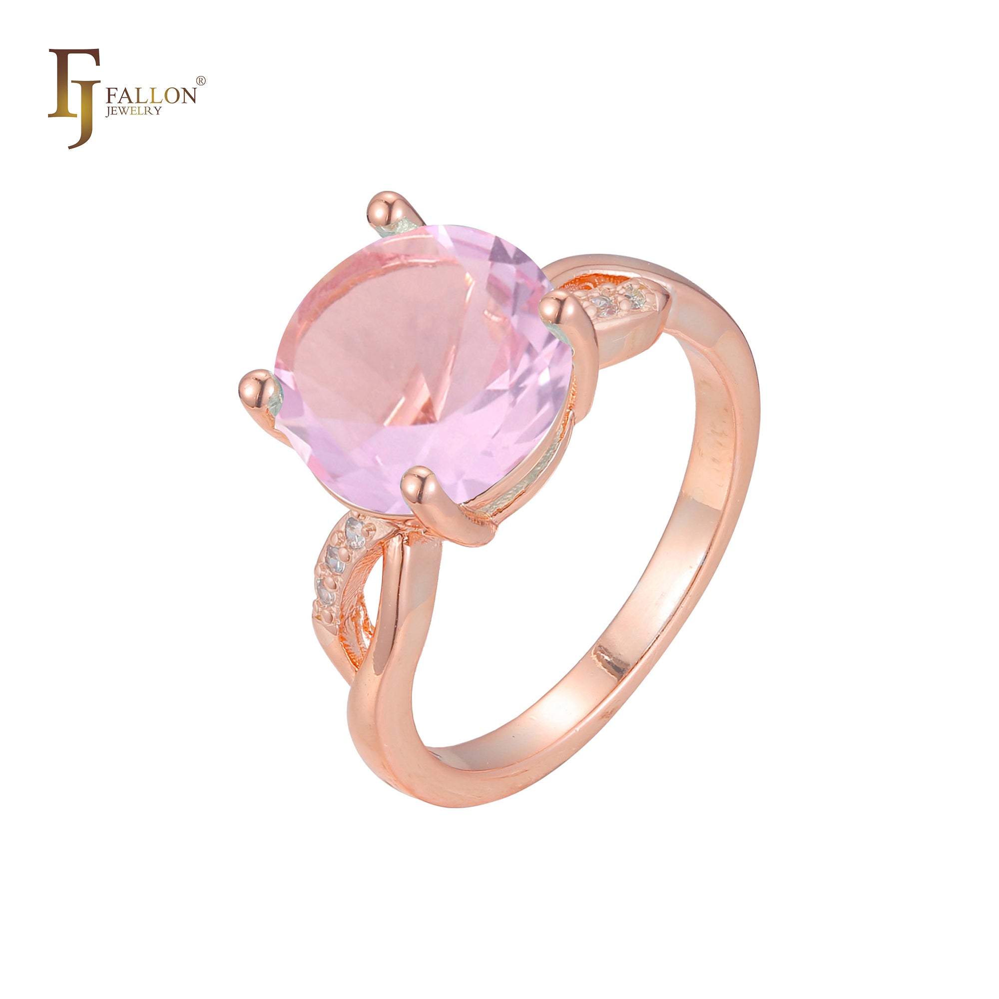 Solitario de dos tonos en oro rosa con grandes anillos redondos de piedras