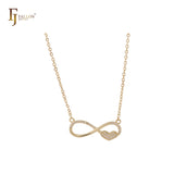 Collar de oro de 14 quilates con circonitas blancas pavimentadas con corazón infinito